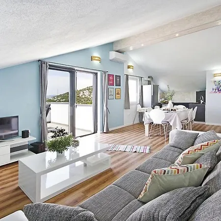Apartment Sea Forever *